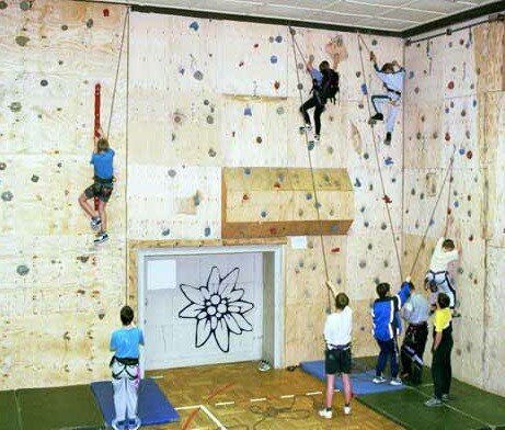 Kletterwand Mauerschule | © Bergfreunde Anhalt Dessau Kletterwand Mauerschule | © Bergfreunde Anhalt Dessau